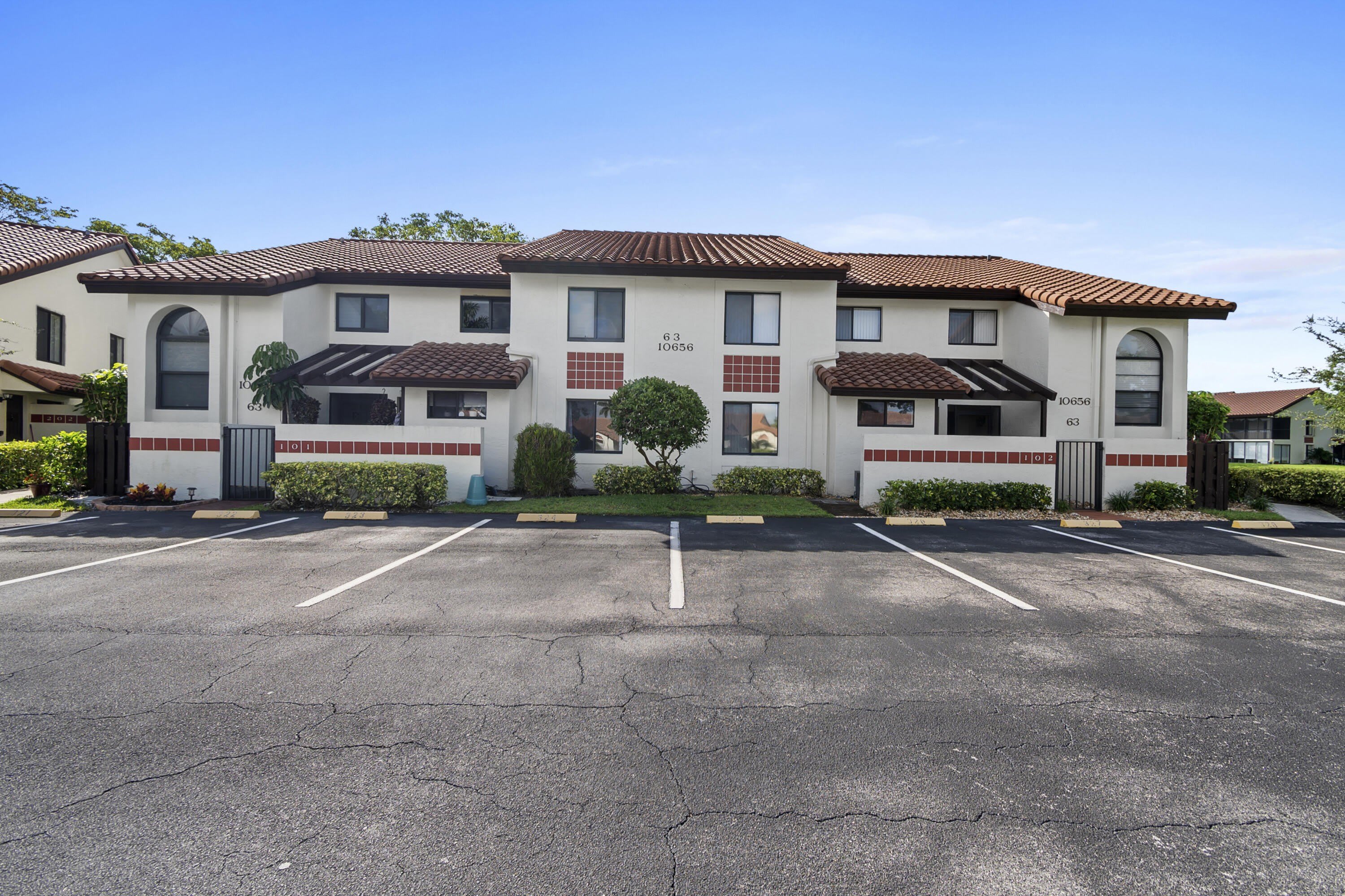 10656 Tropic Palm Avenue – photo 2
