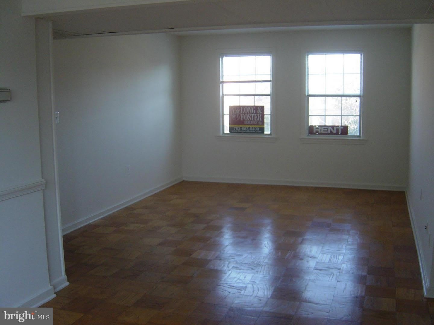 6604 10TH ST #B1 – photo 2