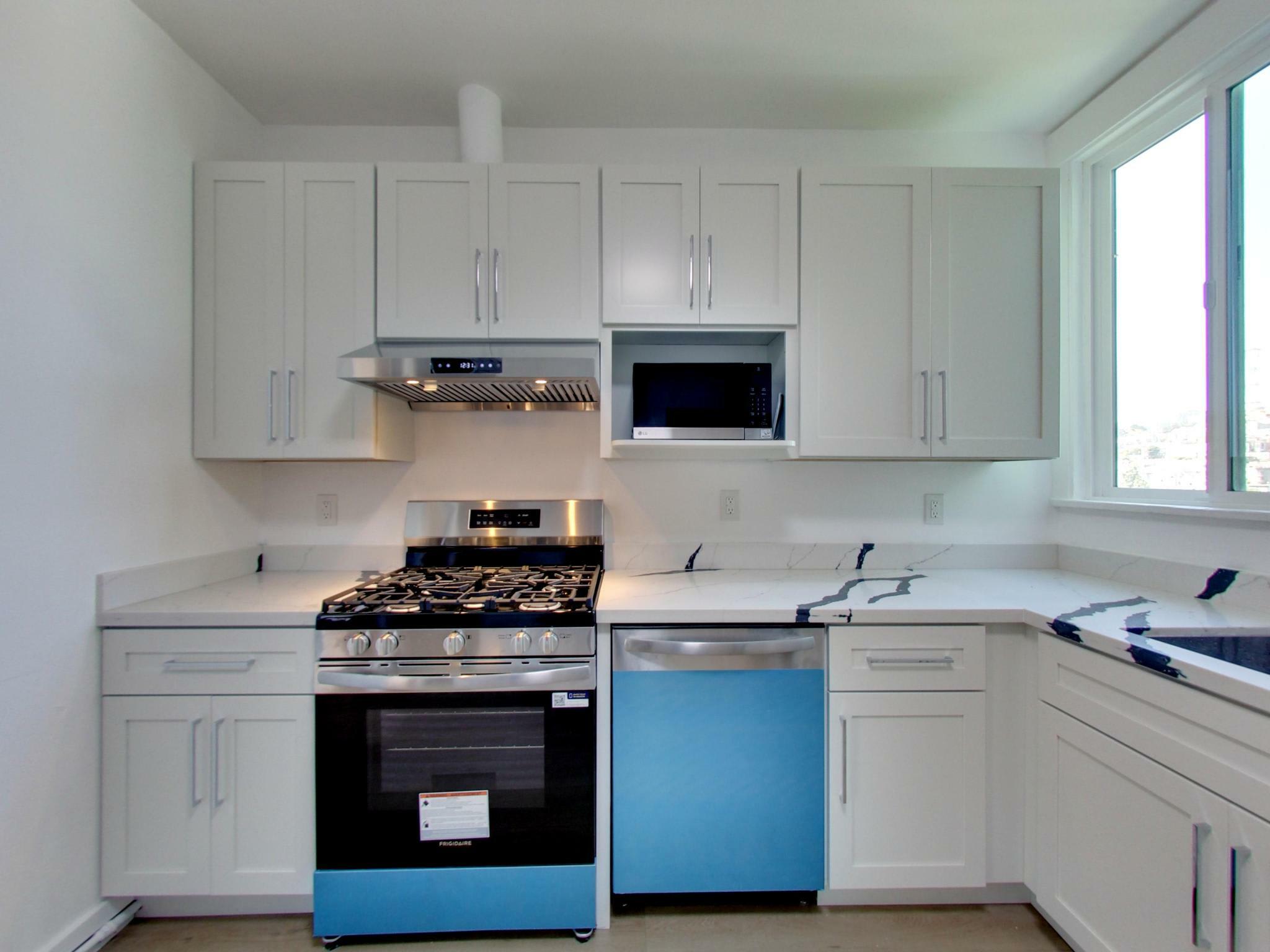 425 Steiner Street – photo 5