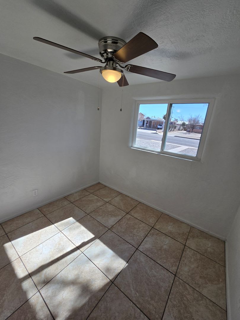 4811 Comanche RD NE – photo 2
