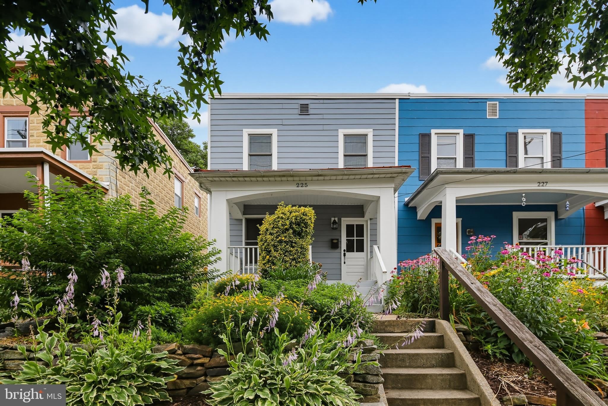225 5TH Street E – photo 1