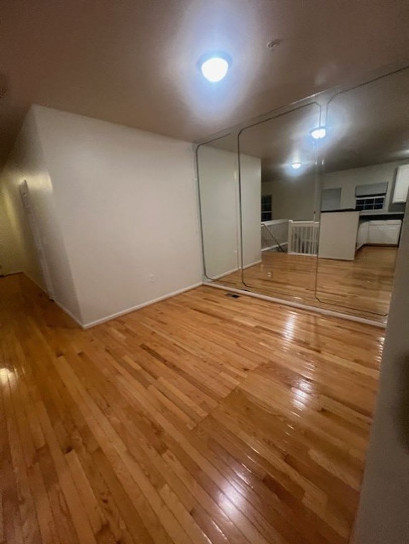 1053 Maiden Lane – photo 1