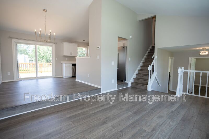 10116 Wimbledon Ct – photo 4