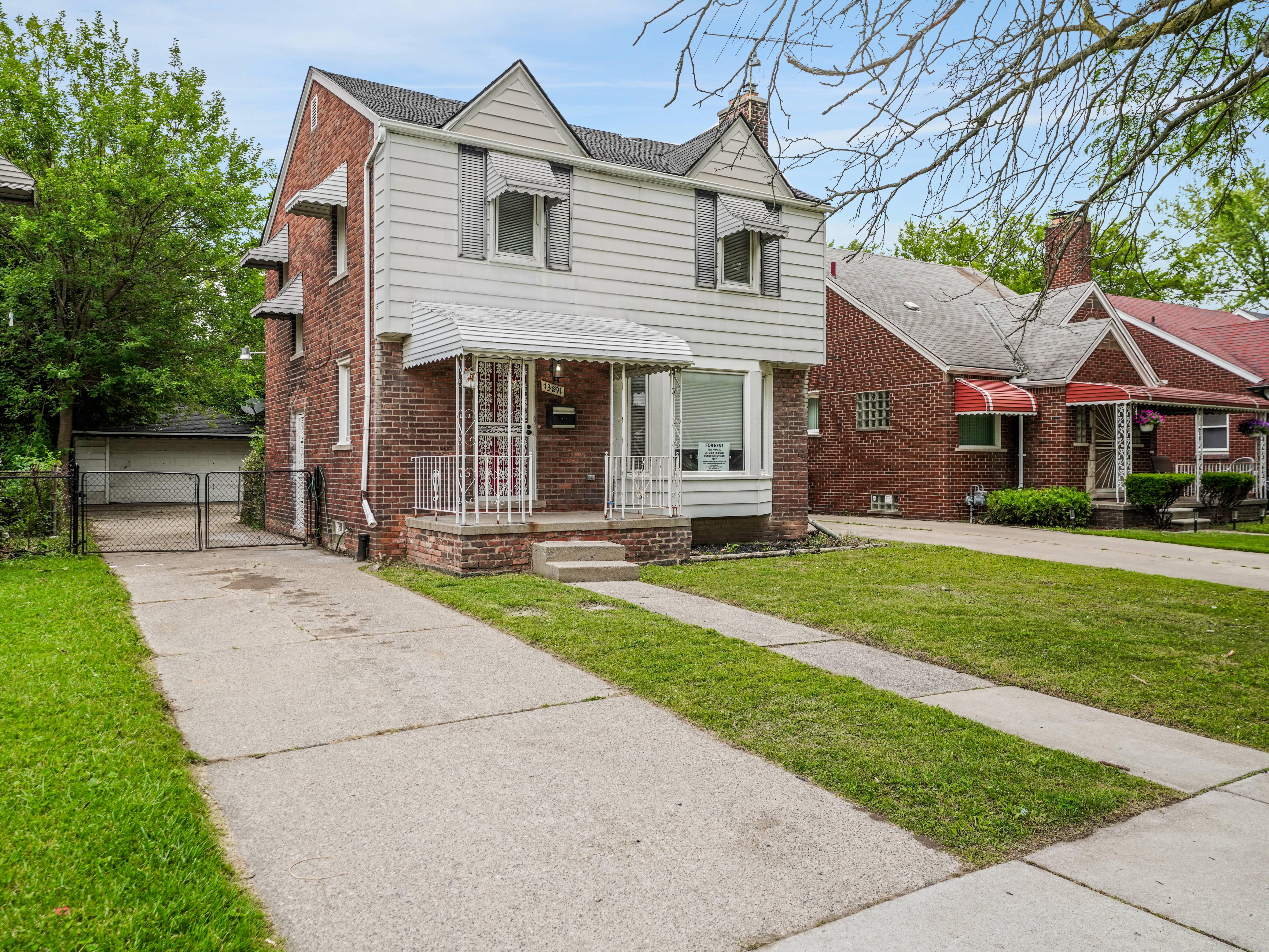 13891 Fairmount Dr – photo 2