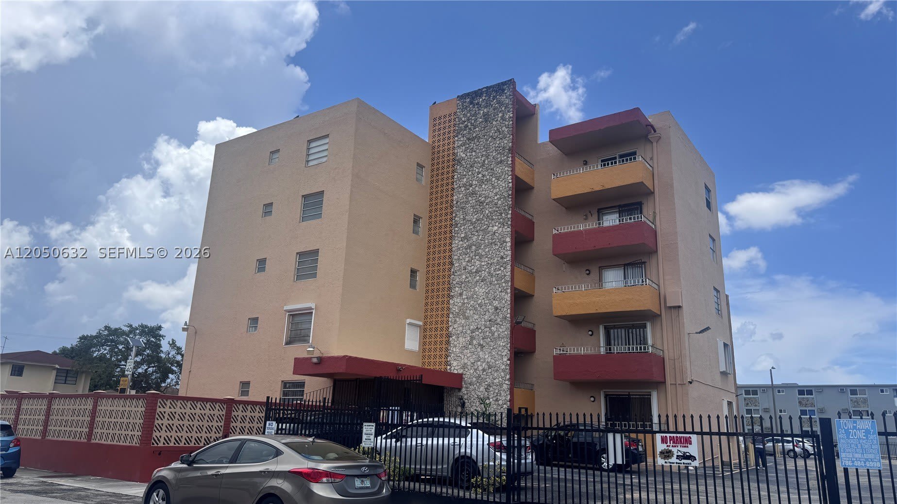 6090 W Flagler St – photo 1