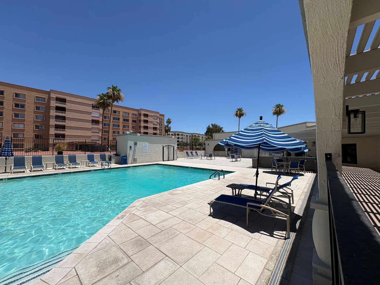 500 Move In Special Scottsdale Shadows 2Bed 2Bath Condo Includes W T S Utilities – photo 3