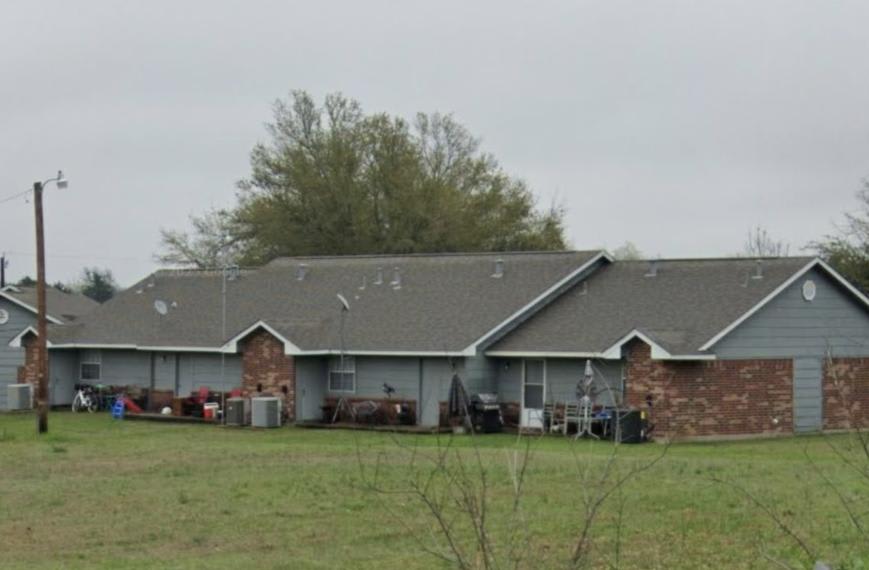 501 Lake Dr. – photo 5