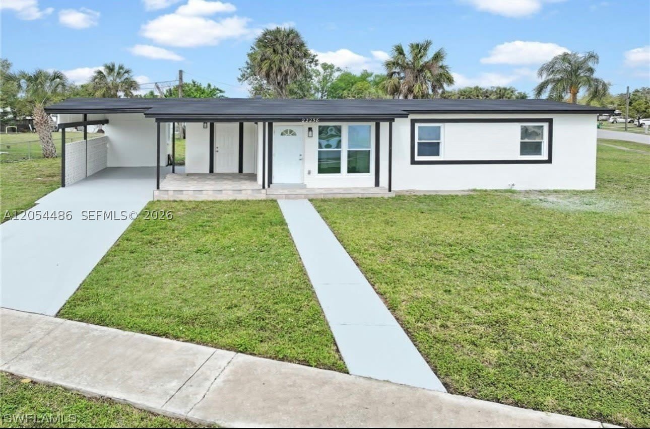 22258 Beverly Ave – photo 2