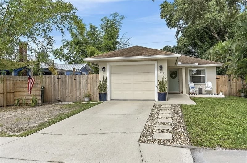 1316 Charlotte Avenue – photo 1