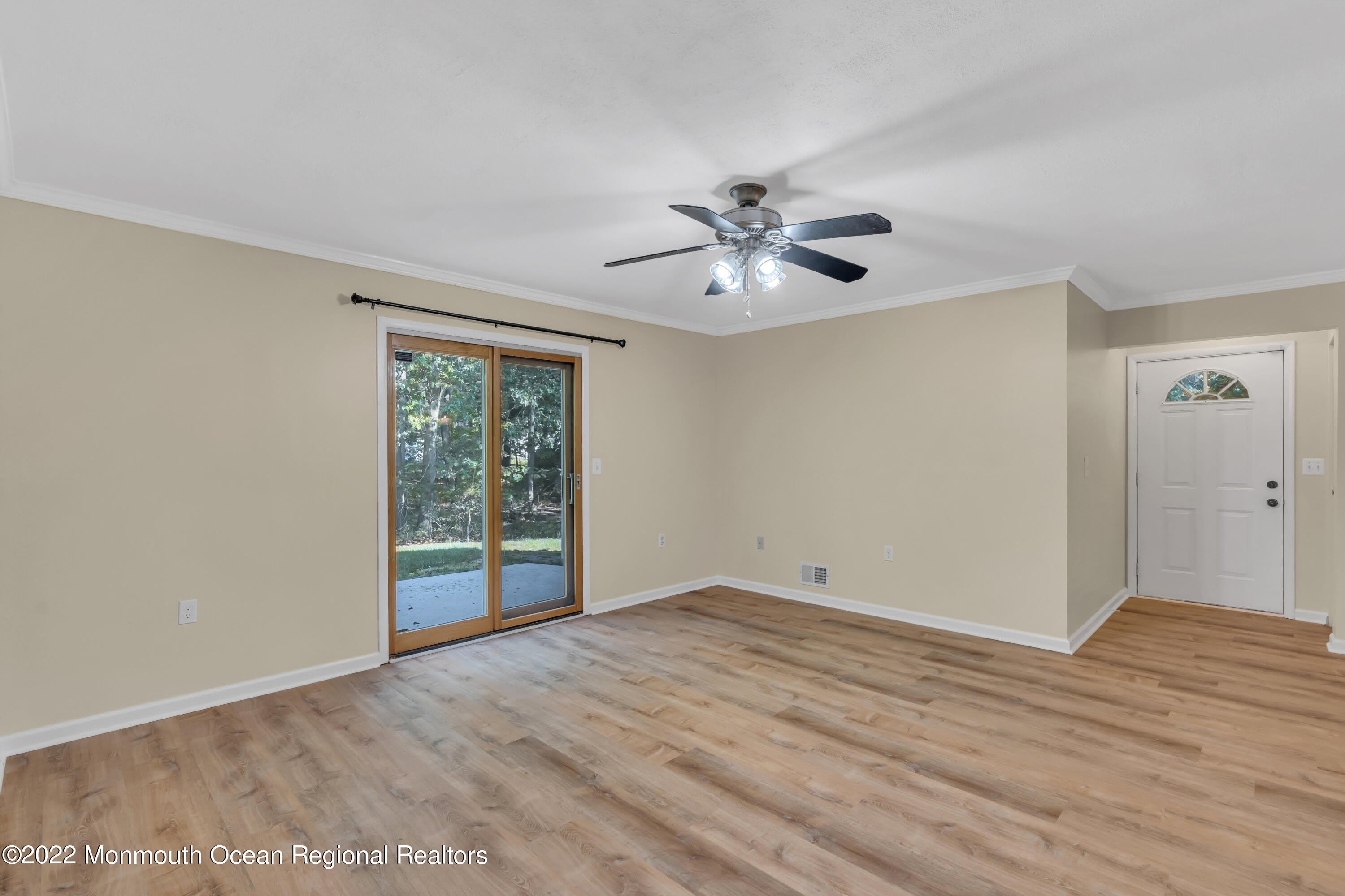 134 Whispering Oaks Way – photo 2