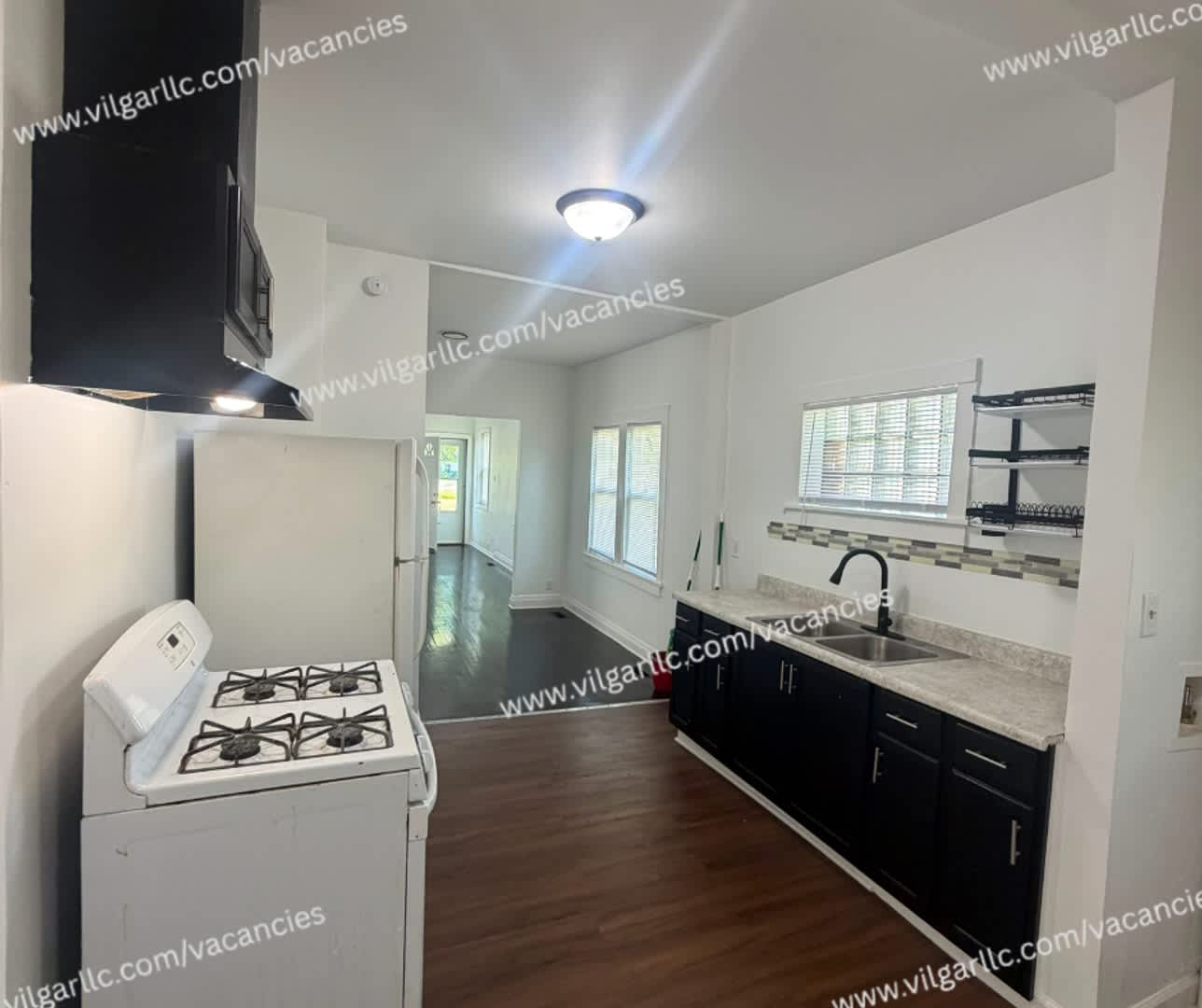 Newly Renovated 3 Bedroom 1 Bathroom Home – photo 5