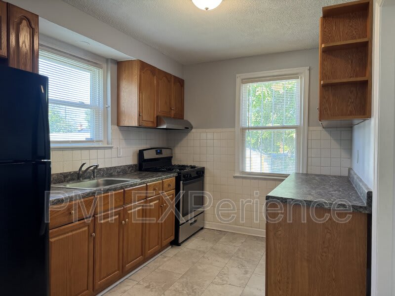 5716 Davey Street – photo 3