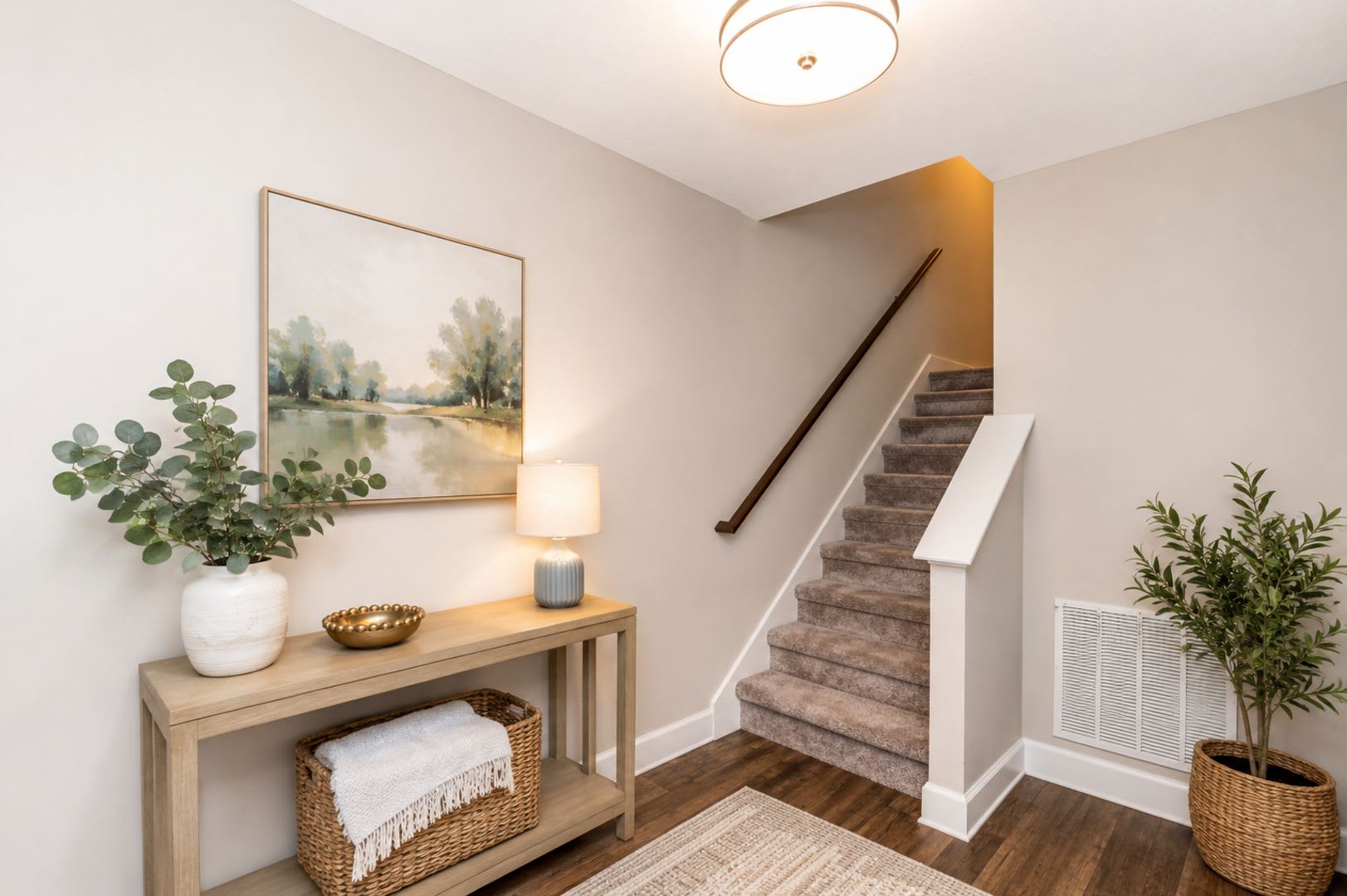 3 Bedroom Townhome with Garage! – photo 2