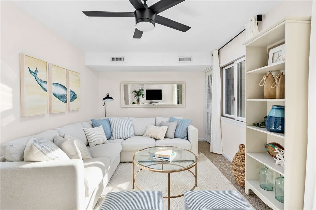 214 Goddard Row – photo 1