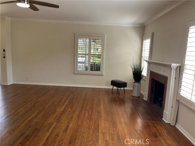 2440 Queensberry Road – photo 5