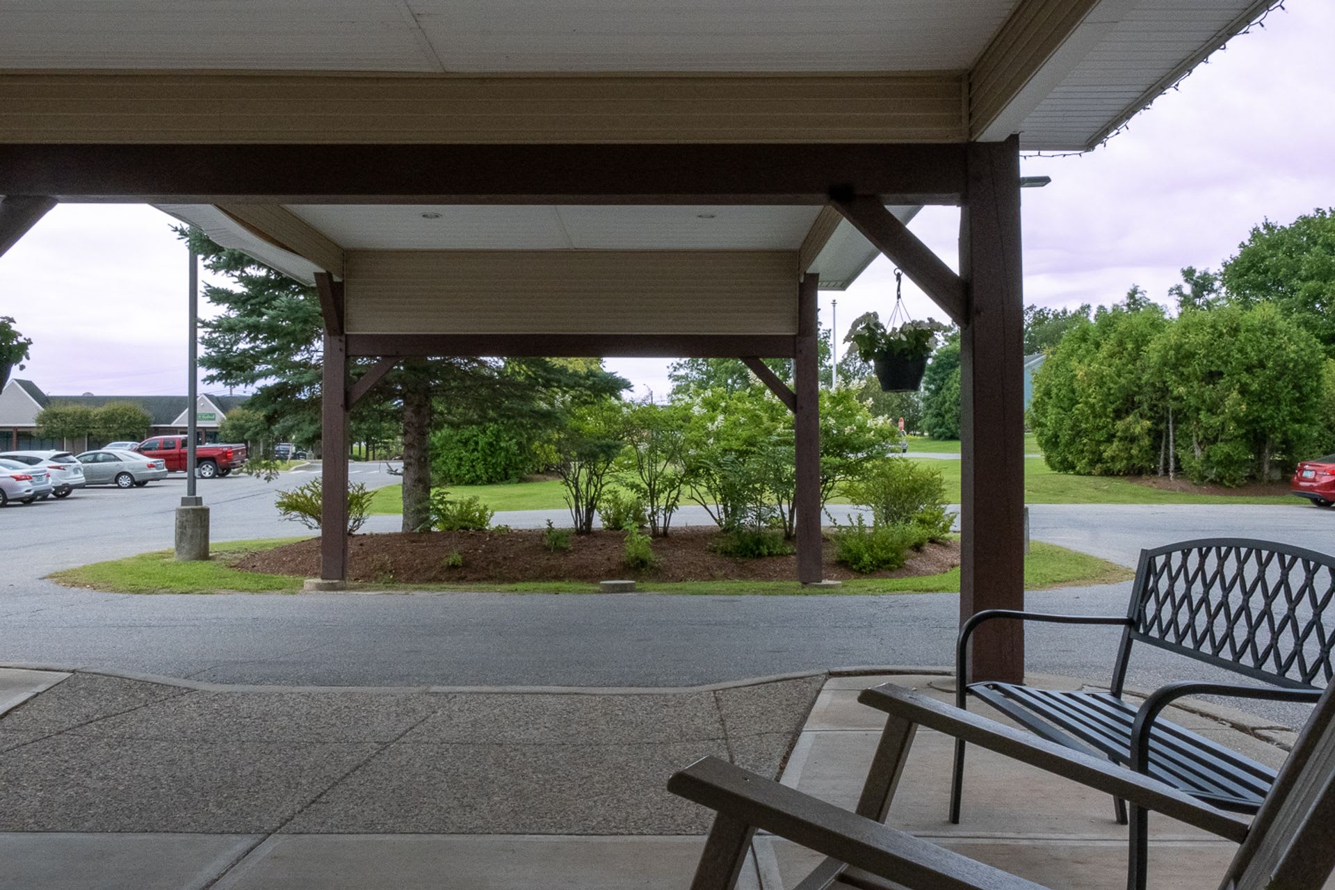 1 Bed 1 Bath Independent Senior Living 55 Years Of Age Heat Hot Water Electricity Included – photo 2