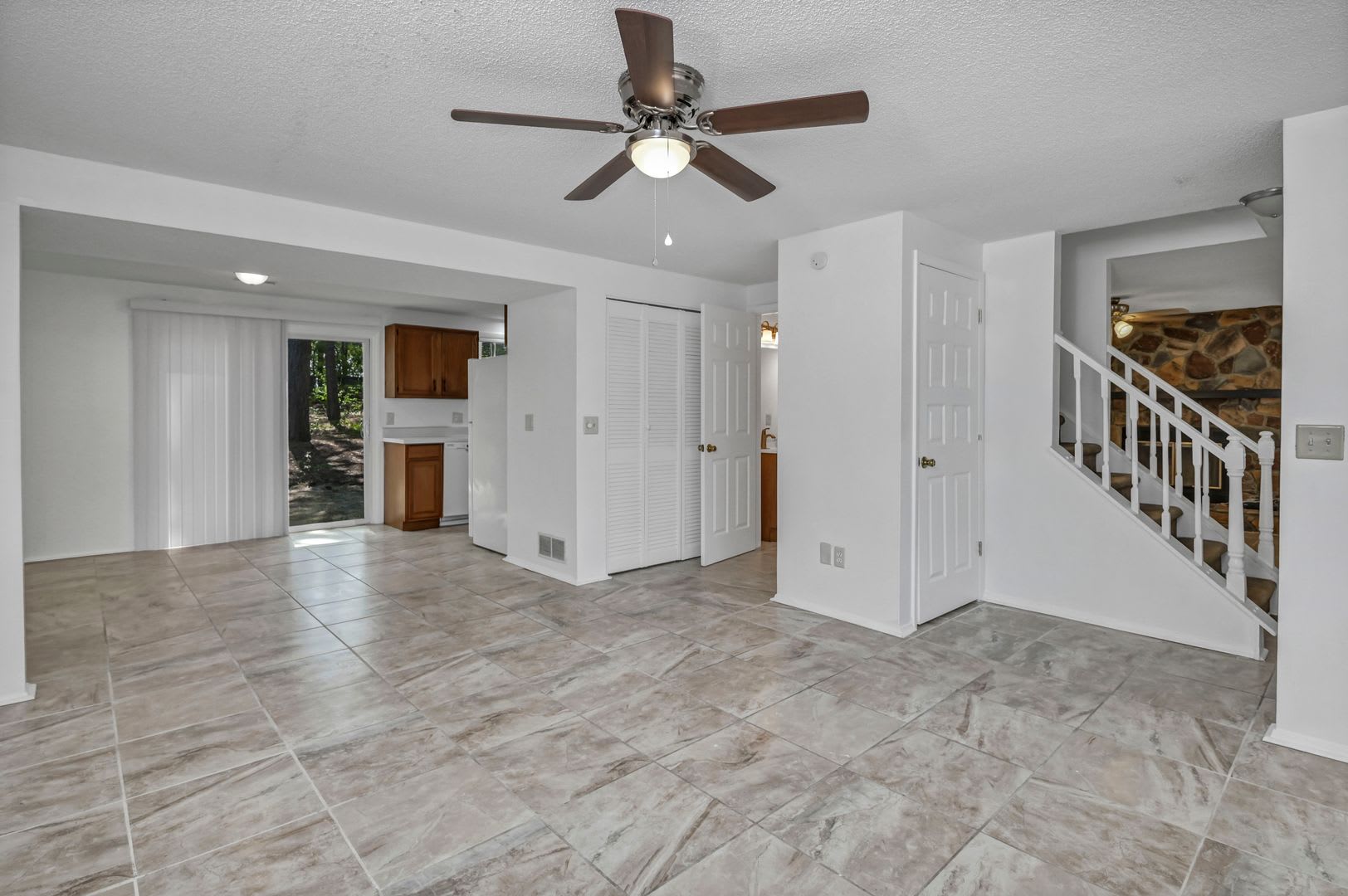 Spacious 3BR Home with Covered Front Porch & Expansive Backyard Near Dining & Shopping – photo 5