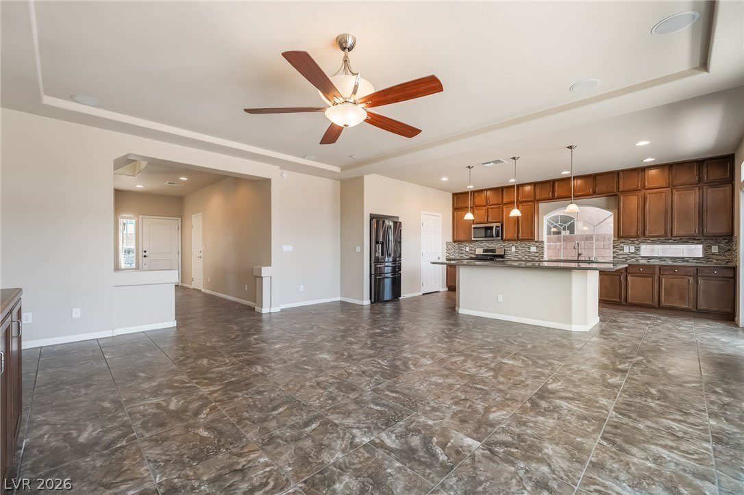6014 Belvedere Canyon Avenue – photo 4