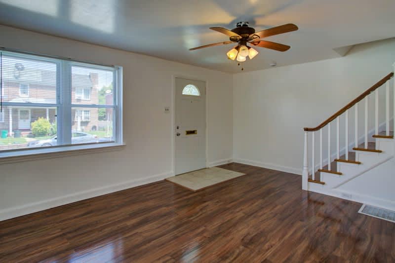 730 East Madison Street – photo 2