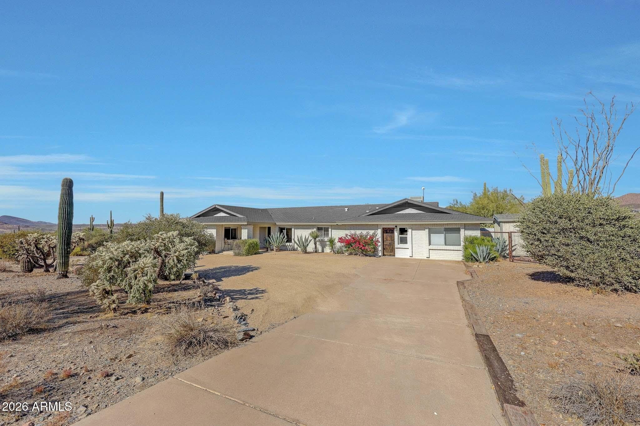 6914 E Highland Road – photo 2
