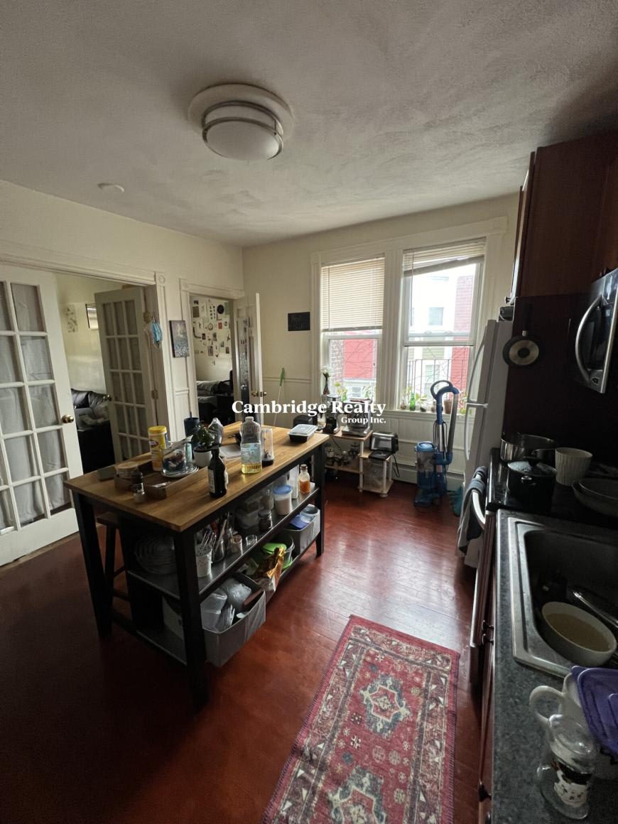 6 Bedford St. – photo 2