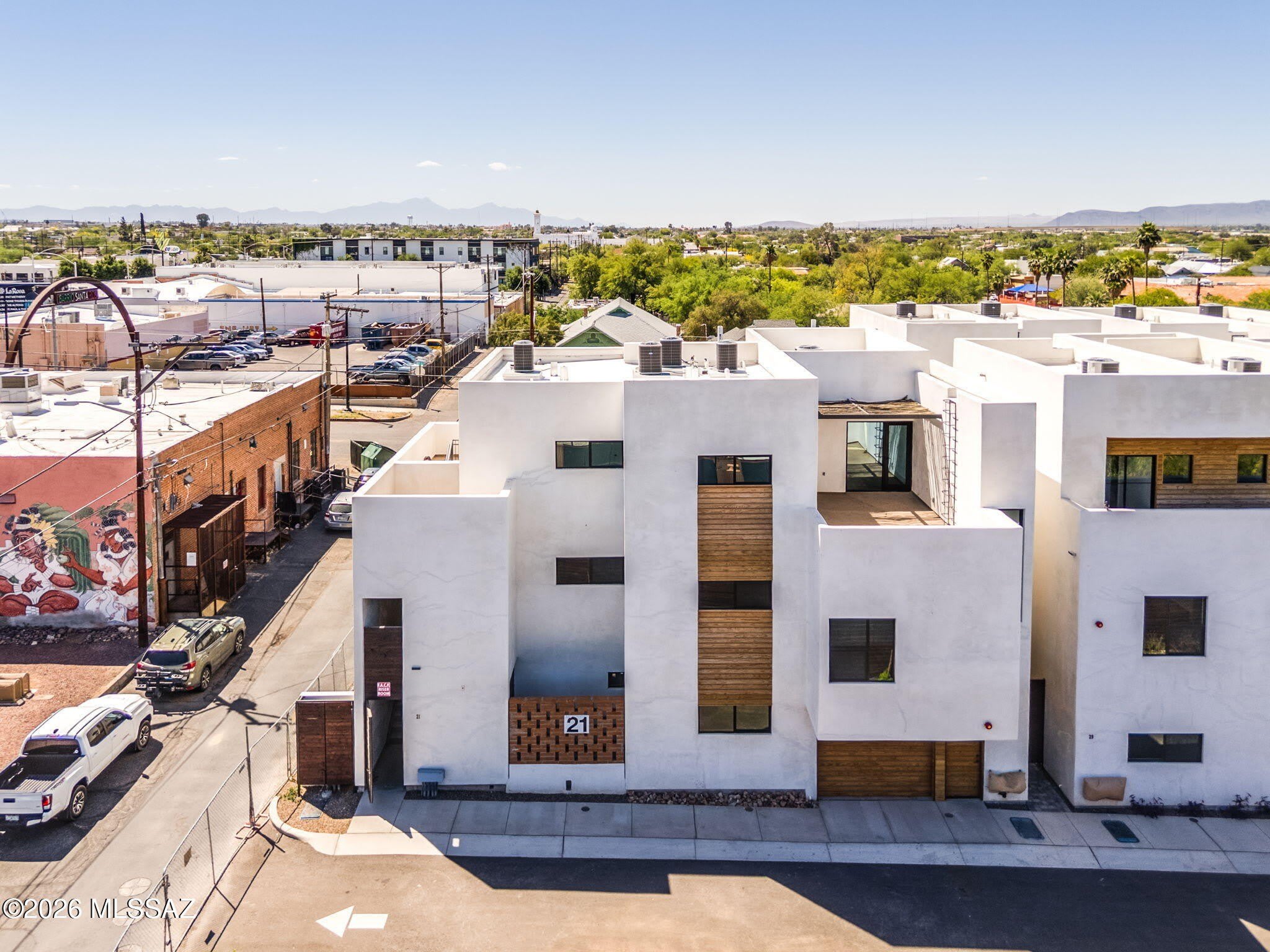 21 W Lalo Way – photo 3