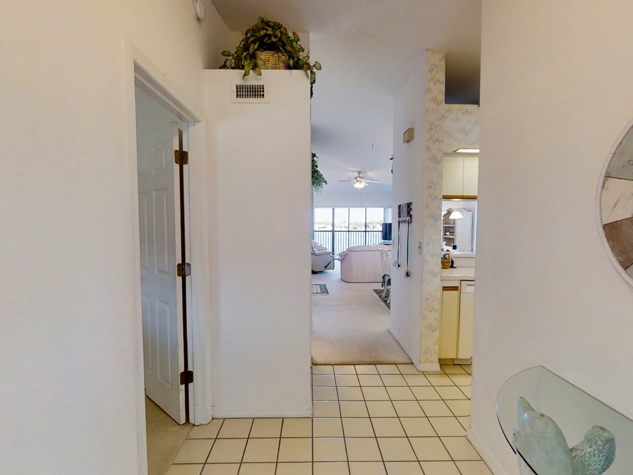 448 Bouchelle Dr Apt 305 – photo 4