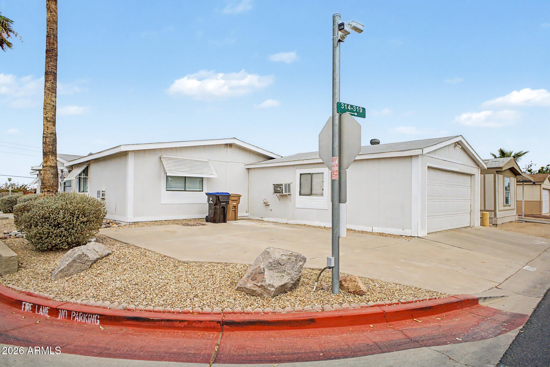 8601 N 103RD Avenue – photo 3