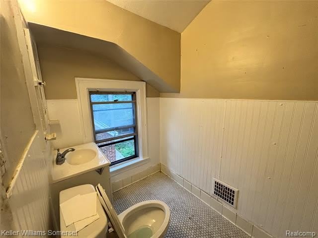 5783 Yorkshire Road – photo 4