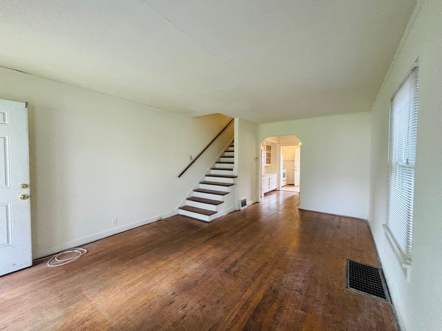 2 Bedroom 1 Bath Duplex – photo 5