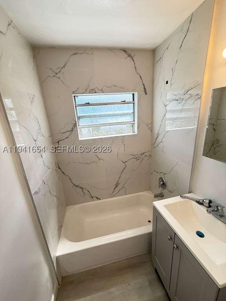 6720 NW 6th Ct – photo 5