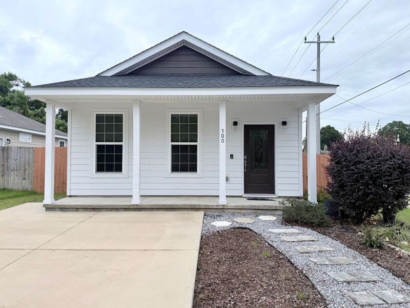 500 N D Street – photo 1