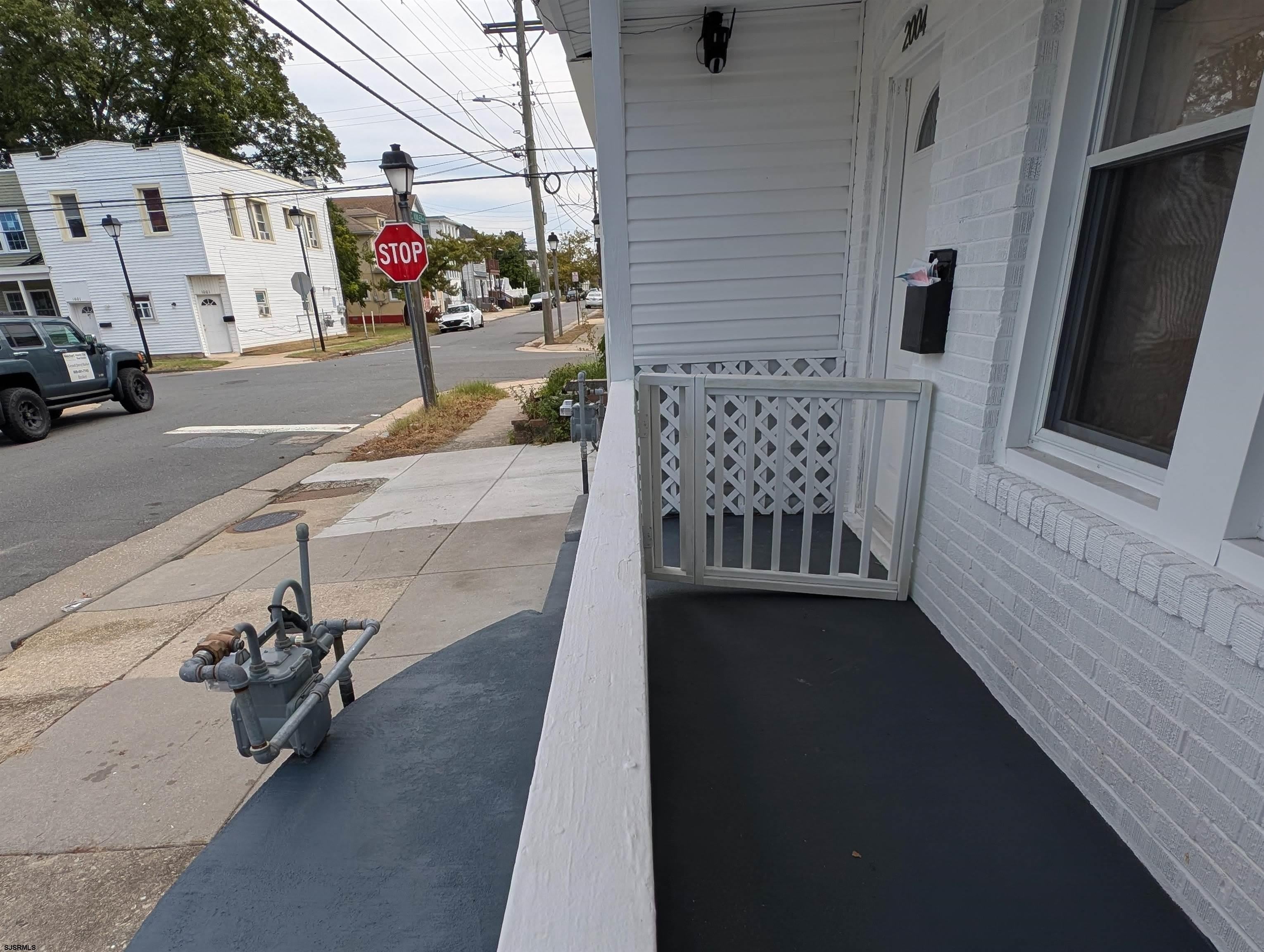 2004 Mckinley Ave – photo 2