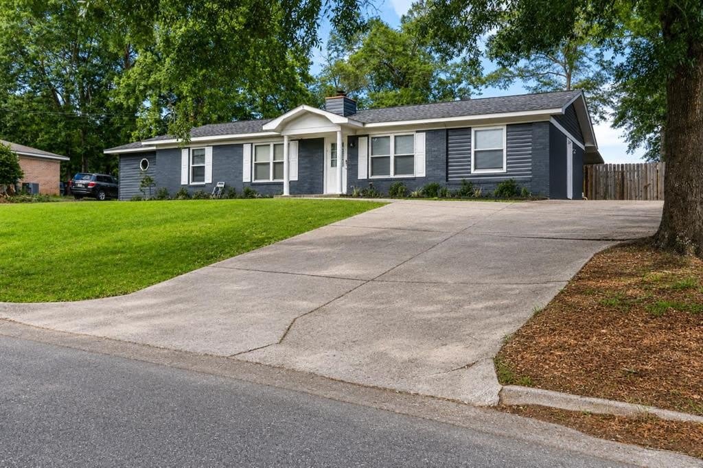 46 Dogwood St. – photo 1