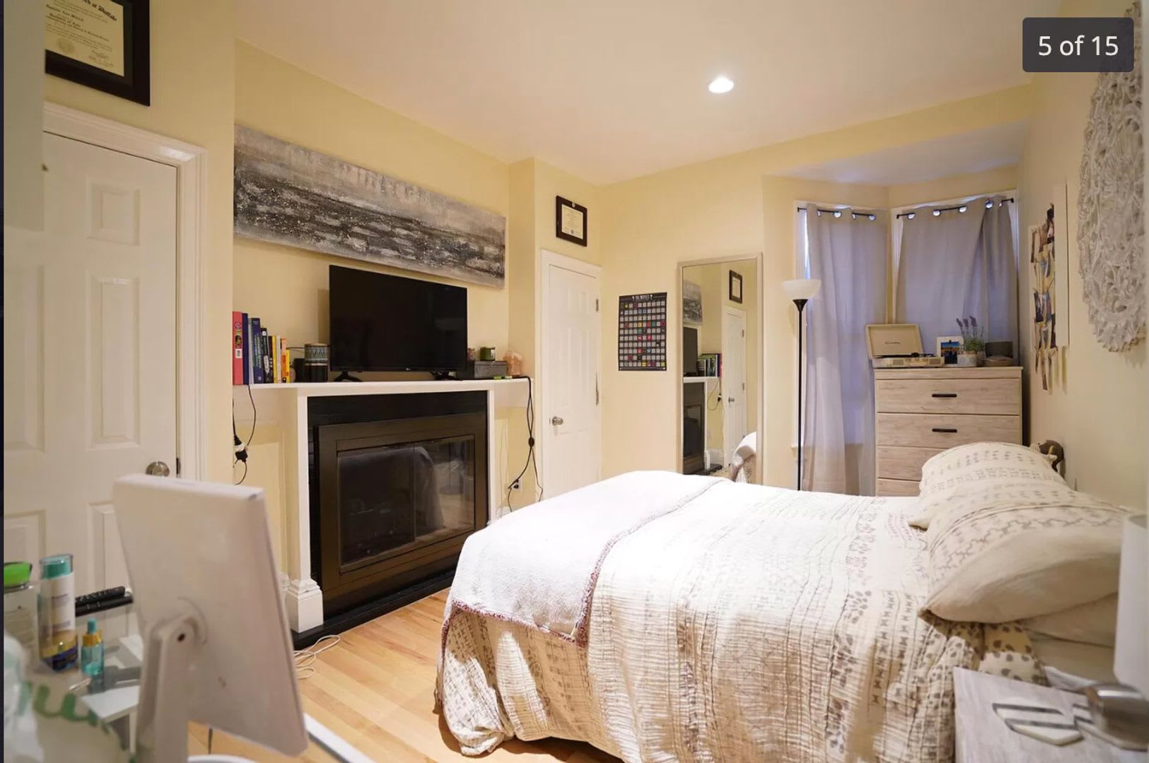 Charming 4 Bedroom-No Broker Fee – photo 3