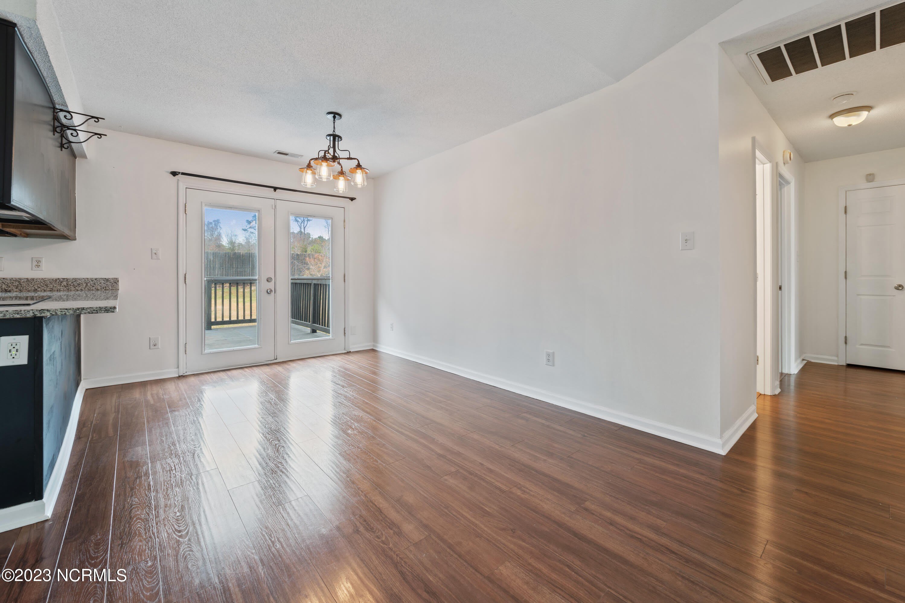 2654 Idlebrook Circle – photo 4