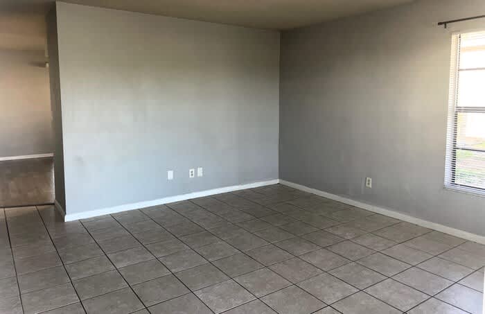 610 Southeast 10th Street – photo 4