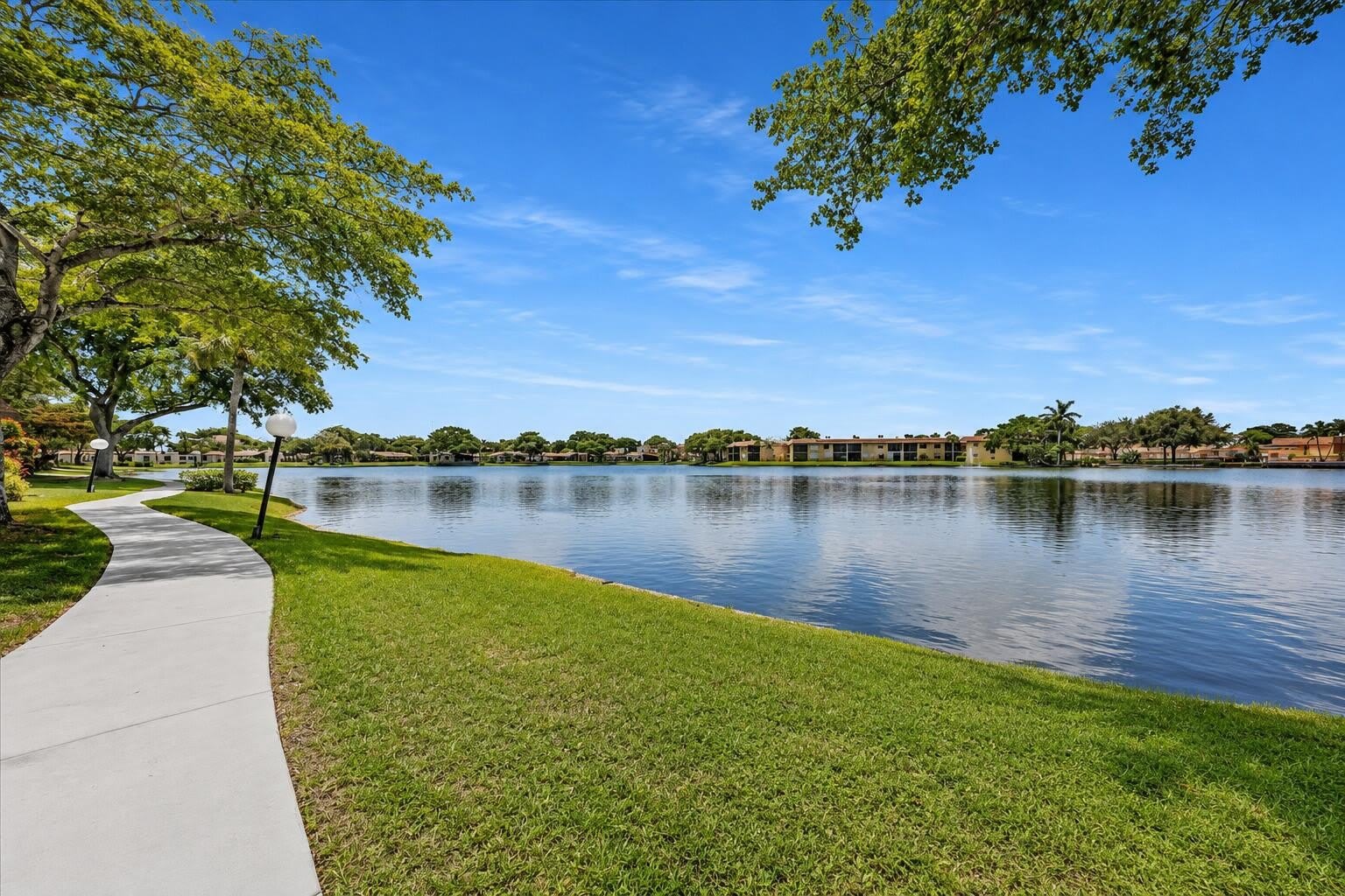 412 Briarwood Circle – photo 2