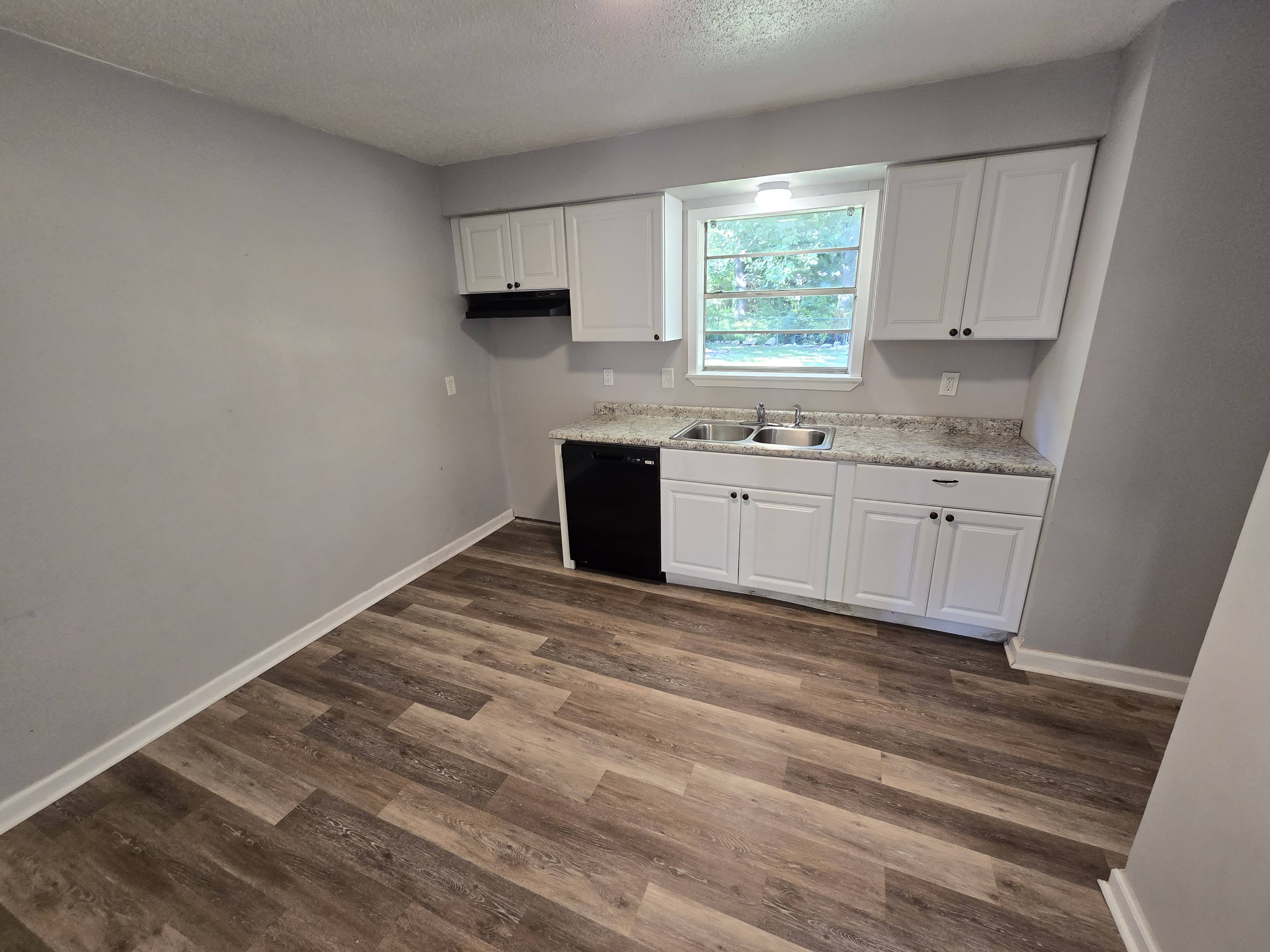 9010 Tedburn Cir – photo 4