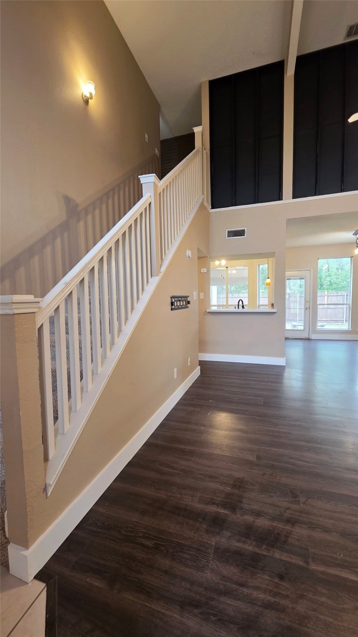 108 Indian Oaks Trail – photo 2