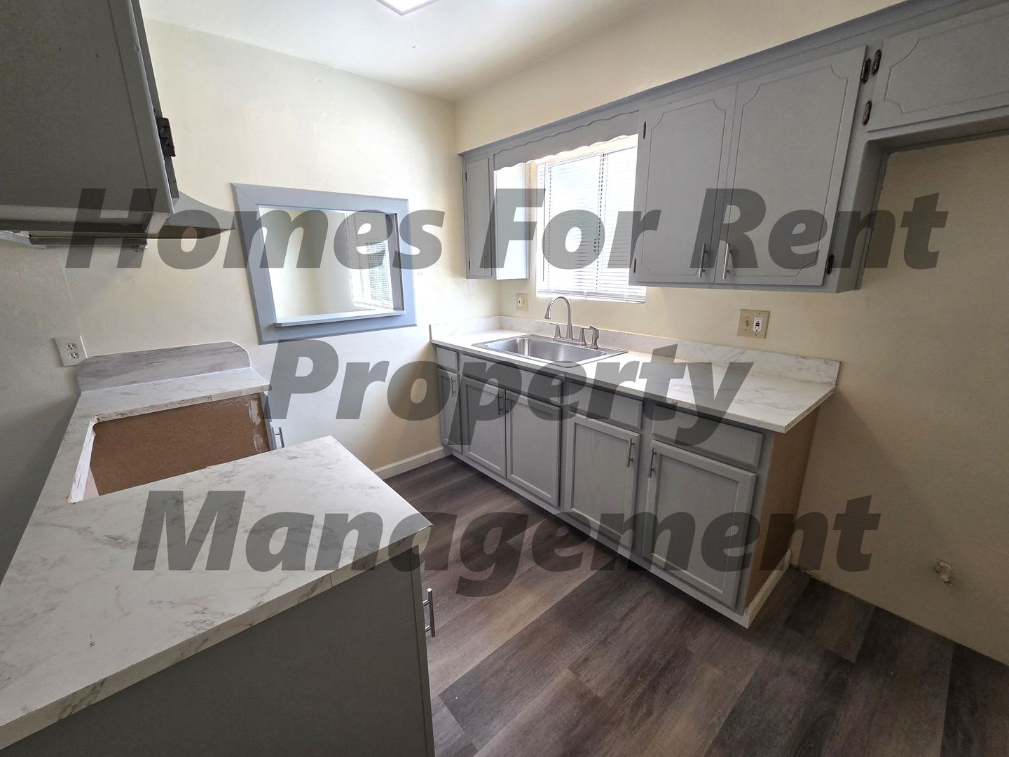 Updated 3 Bedroom 2 Bath Home – photo 4