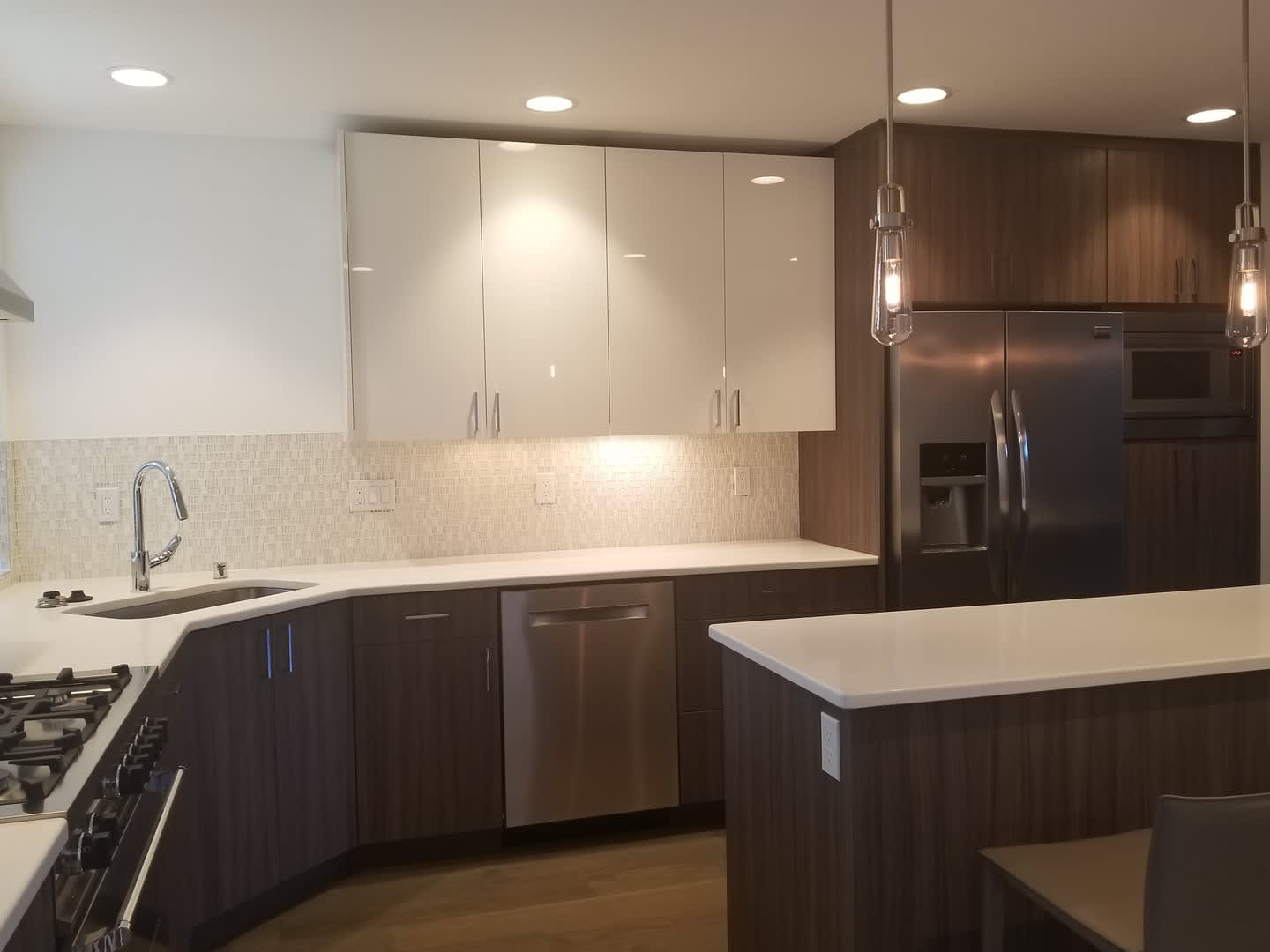 Spacious and modern townhome in Downtown Bellevue – photo 3