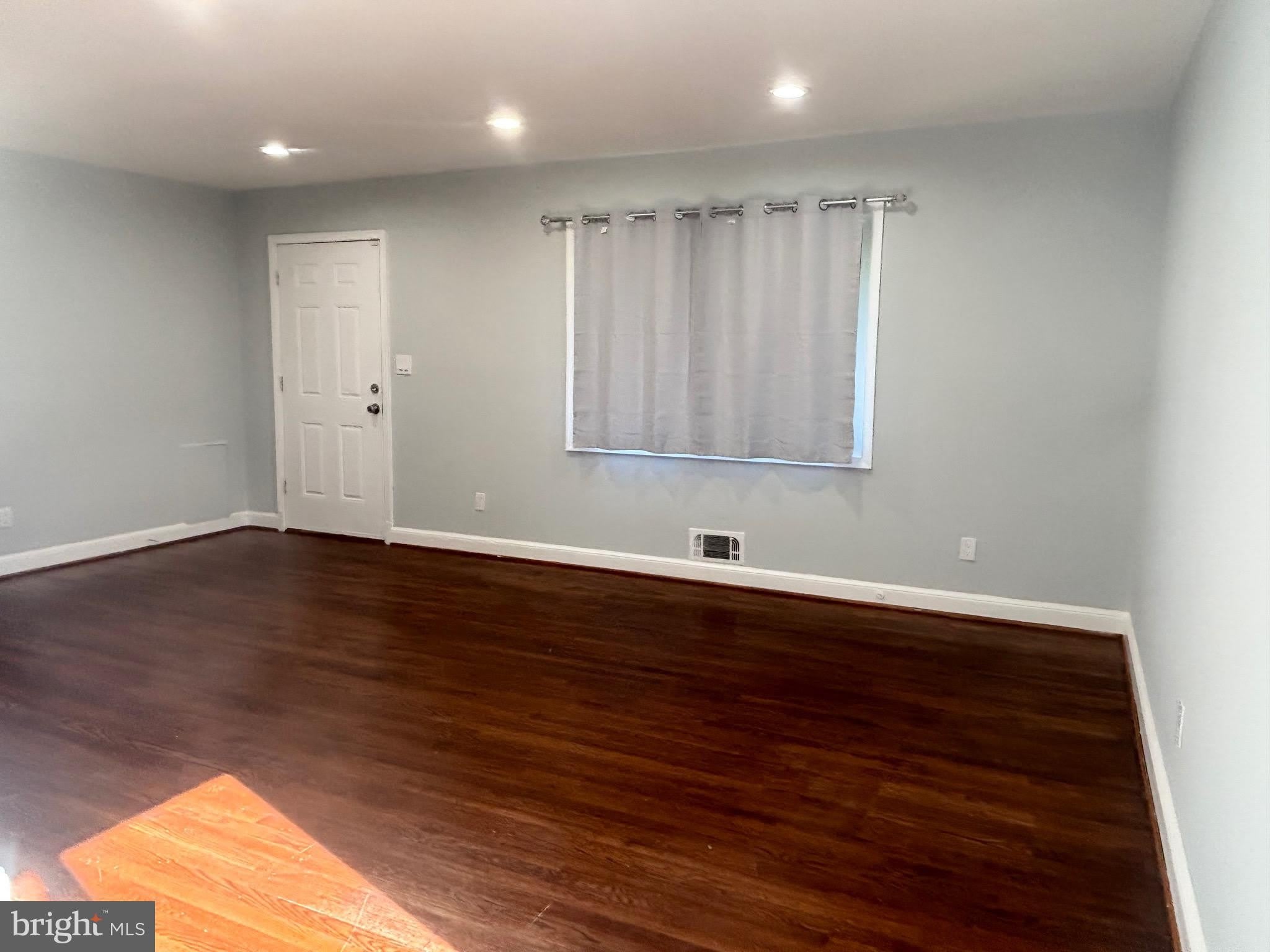 9103 WALLACE Road – photo 4