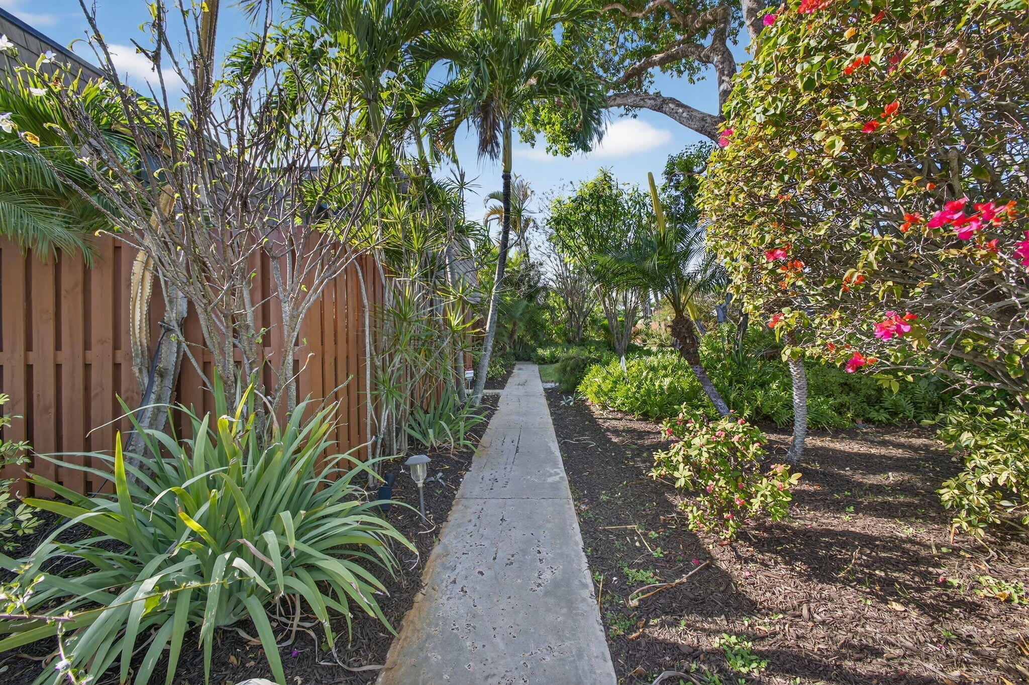 112 Ocean Cove Drive – photo 3