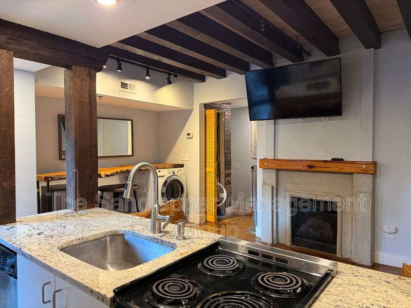 2 Francis Street – photo 4