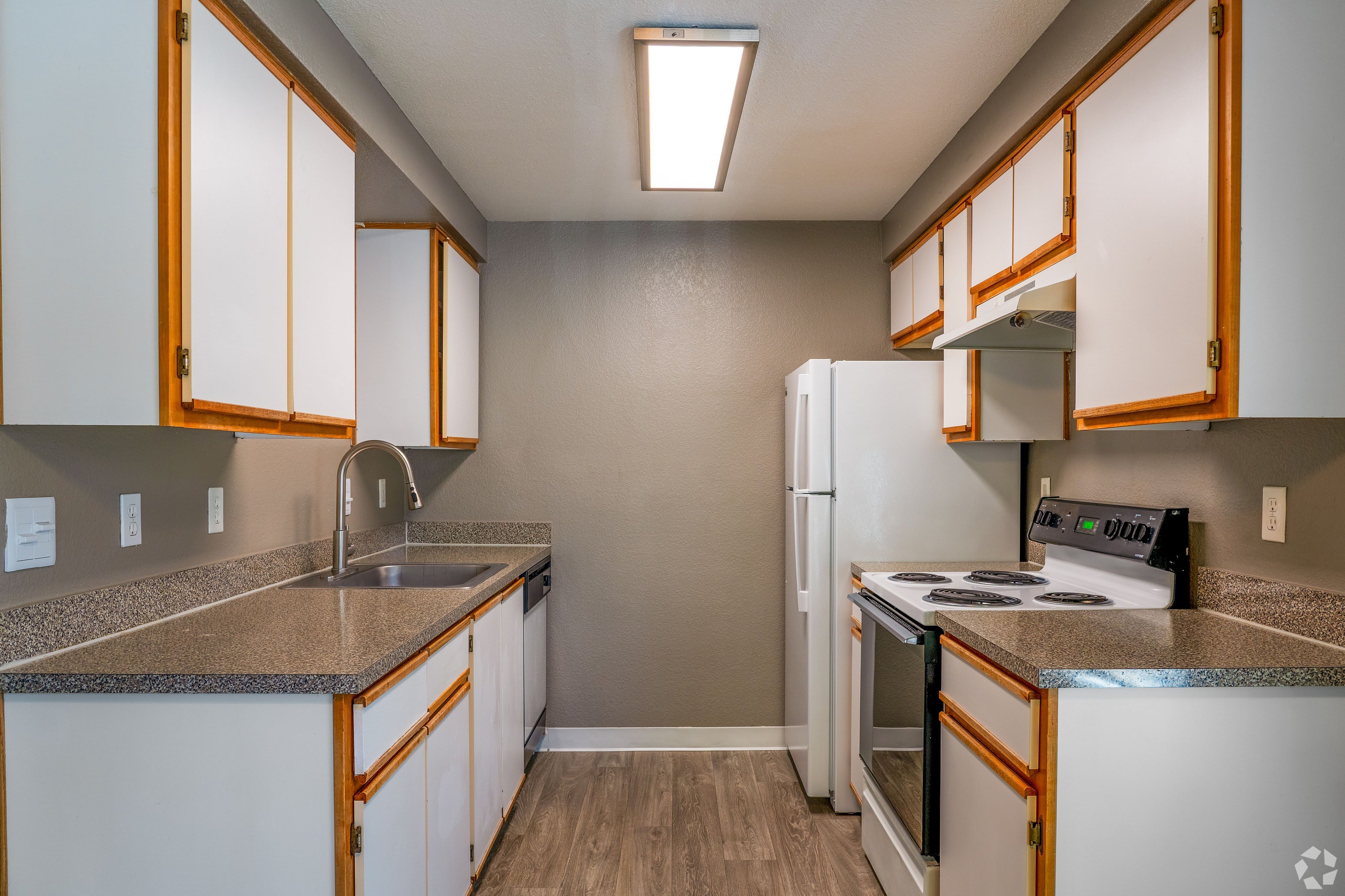 Hampton Heights – photo 1
