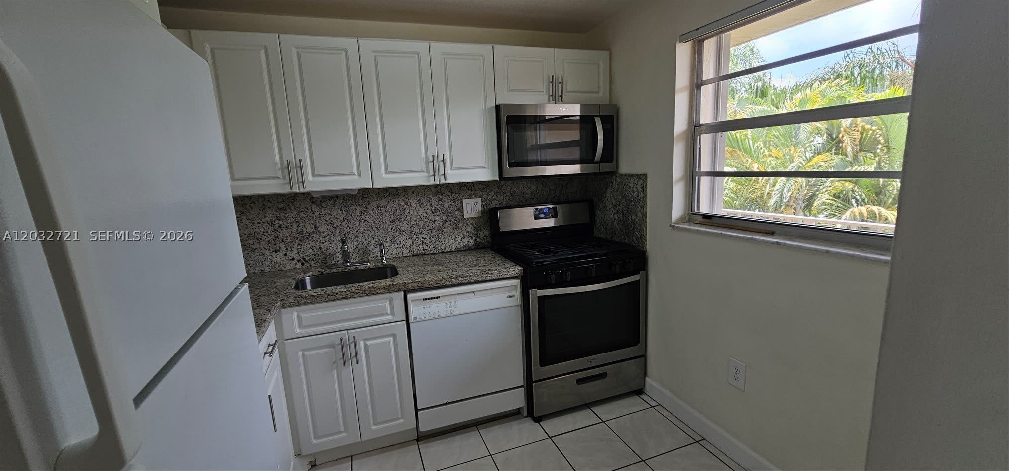 13100 SW 92nd Ave – photo 4