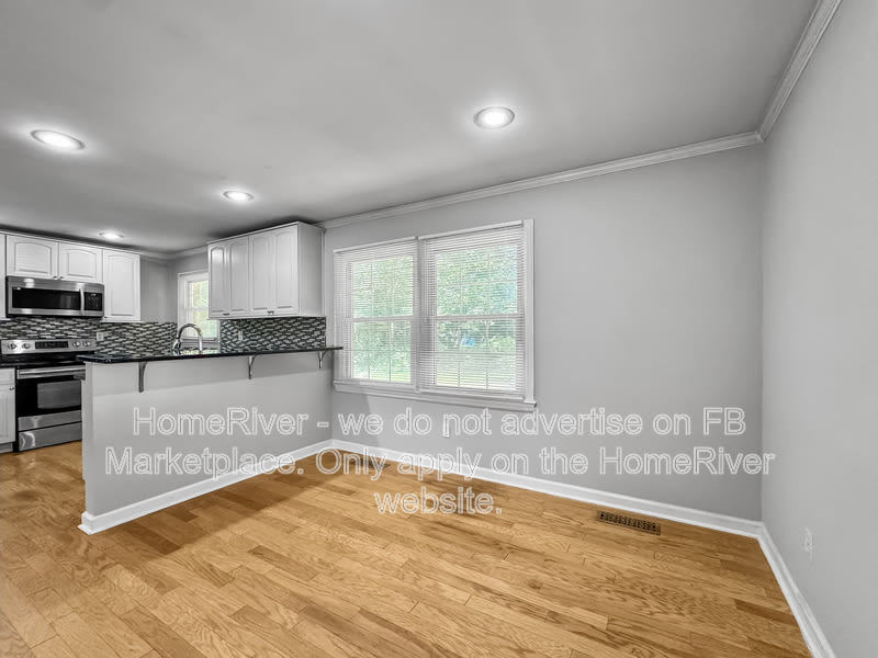 610 Hopkins Rd – photo 5