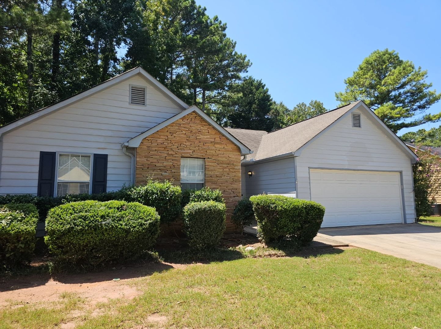 3 Bedroom 2 Bath Fayetteville Home – photo 3