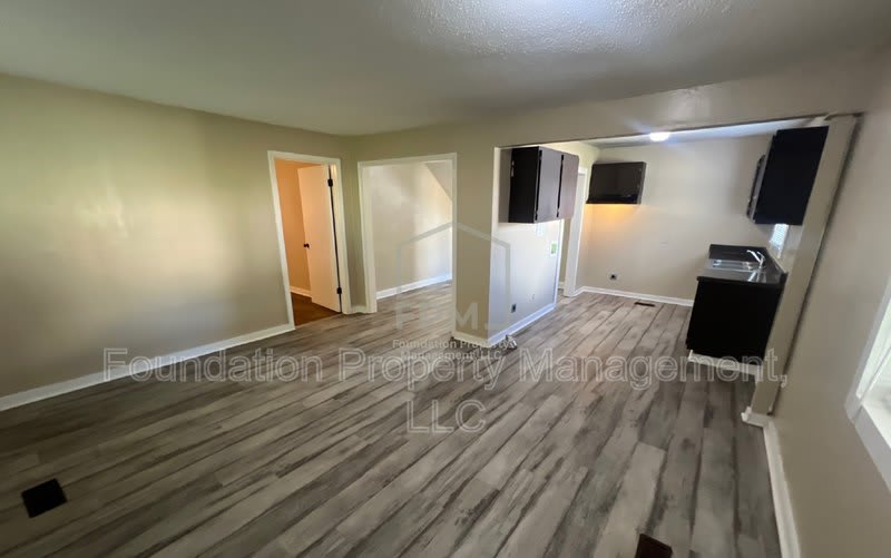 1838 McMillan Street – photo 3